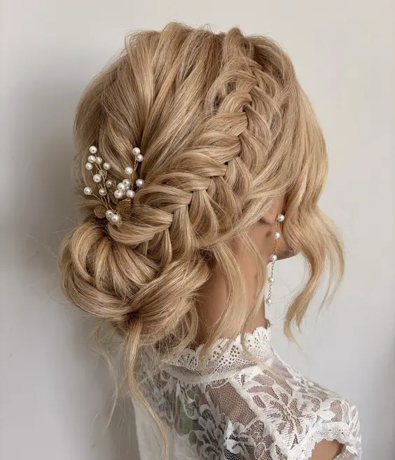 Elegant May Hairstyles: Braids, Waves, & Updos for Stylish Spring Looks