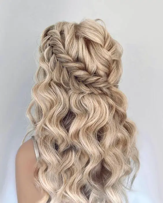 Summer Long Hair Styles: Twists, Braids & Curls for Chic Warm Weather Looks