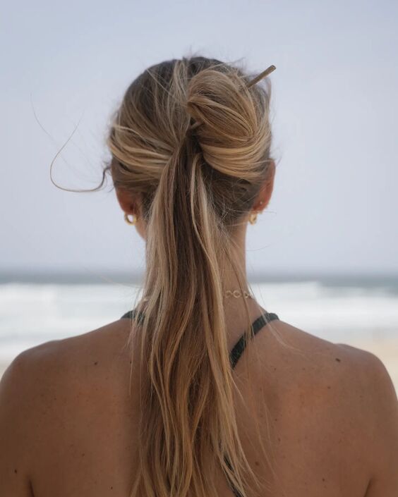 Easy Summer Hairstyles Guide: Braids, Waves, Updos for Long & Medium Hair