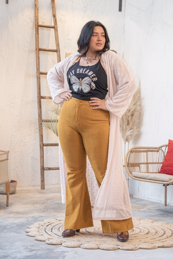 Spring Curvy Outfits Ideas 2025: Dress to Impress in Style