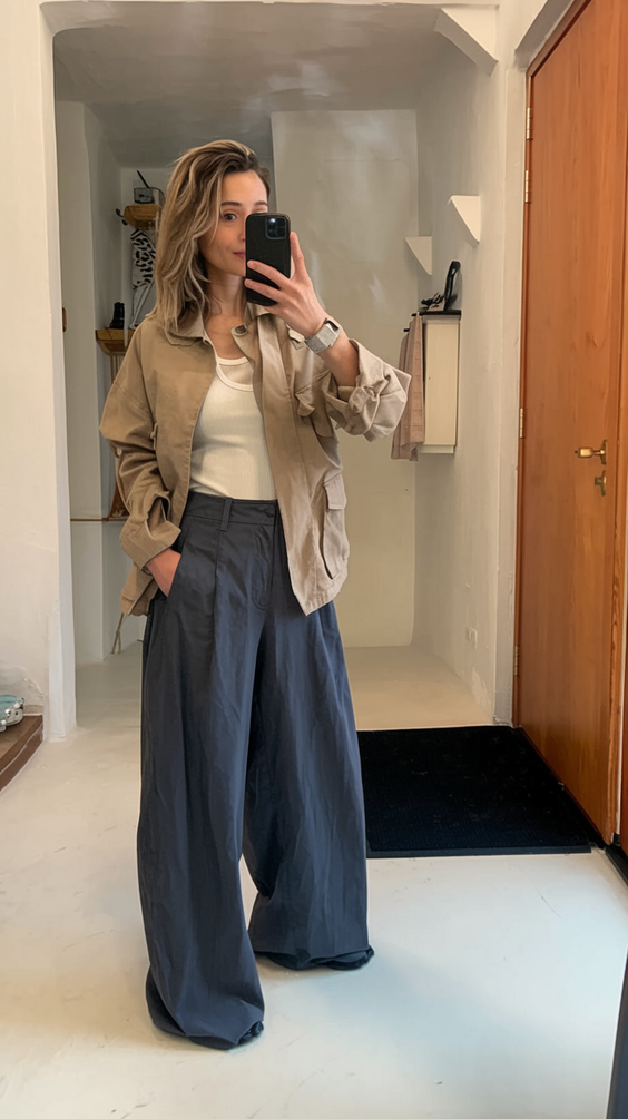 Spring Capsule Wardrobe Ideas 2025: Minimalist Outfits for Women