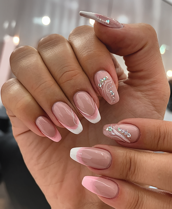 Almond Spring Nail Ideas 2025 – Trendy & Elegant Designs for March