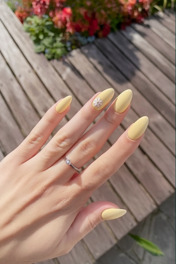 Brighten Your Look: Yellow Spring Nails Ideas for 2025 – Trendy and Vibrant