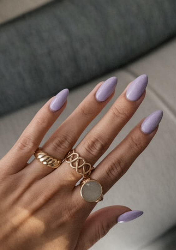 April Nails Color Ideas 2025 – Trendy Short, Solid, and Pastel Designs