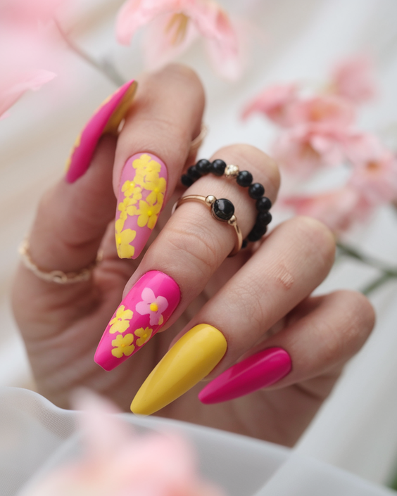 Brighten Your Look: Yellow Spring Nails Ideas for 2025 – Trendy and Vibrant