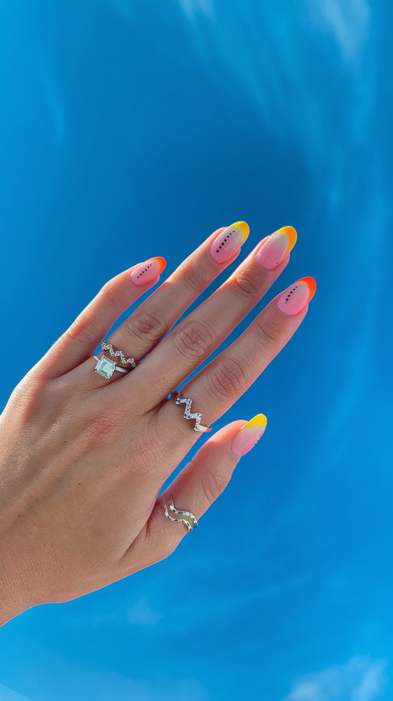 Cute Spring Break Nails 2025 – Fun & Bright Acrylic Designs