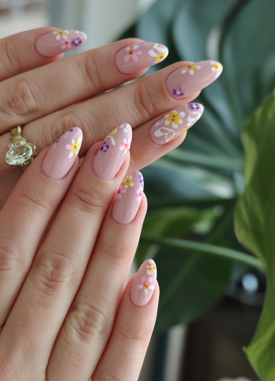 Spring Nails Colors Ideas 2025: Trendy Almond, Square & Coffin Styles