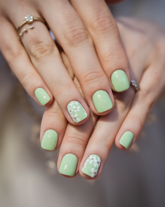 Short Spring Nails Ideas 2025 – Trendy Designs for Every Occasion