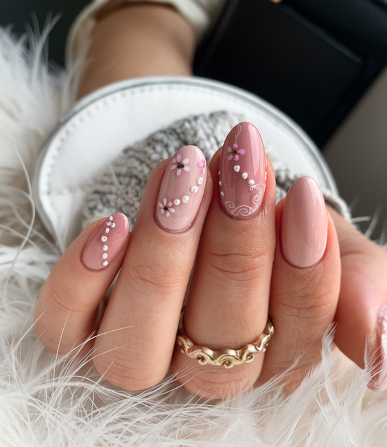 Spring Nails Colors Ideas 2025: Trendy Almond, Square & Coffin Styles