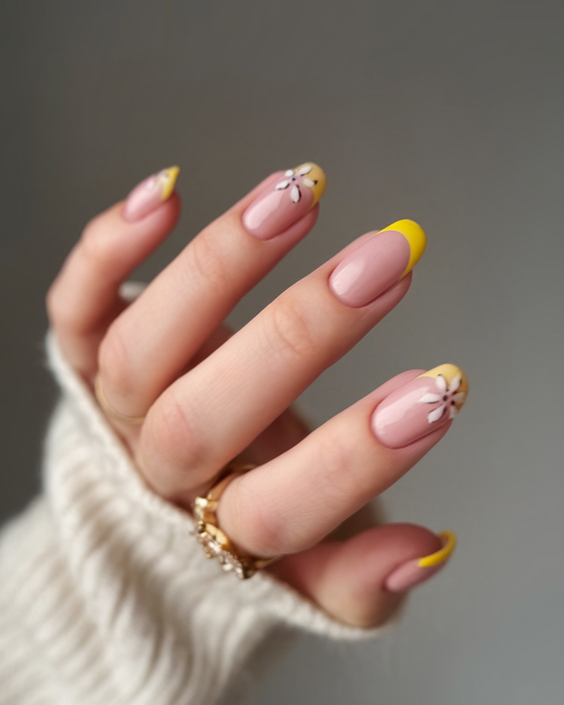 Brighten Your Look: Yellow Spring Nails Ideas for 2025 – Trendy and Vibrant