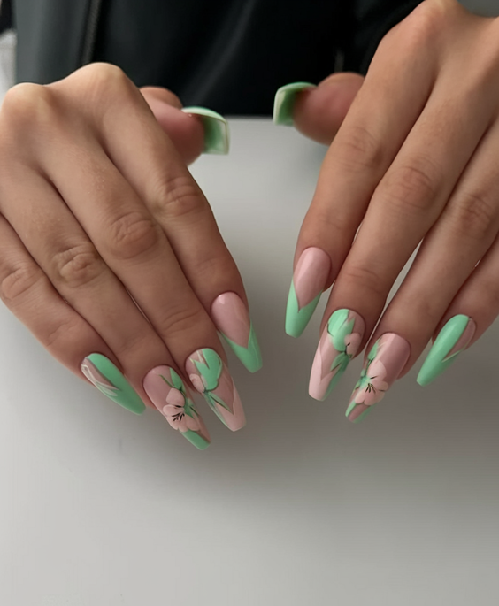 "Spring 2025 Square Nail Trends: Elegant Pastel Designs for Every Occasion"