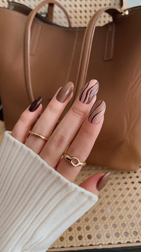 Spring Nude Nails 2025: Trendy Almond & Short Square Styles