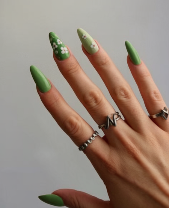 Green Spring Nails Ideas 2025 – Trendy Designs for March & Beyond