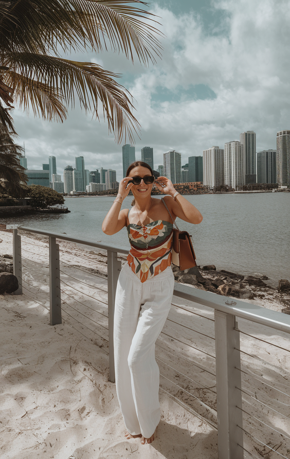 Beach Outfits Women Ideas 2025: Chic & Modest Vacation Looks