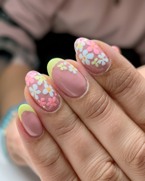 Spring Nails Colors Ideas 2025: Trendy Almond, Square & Coffin Styles