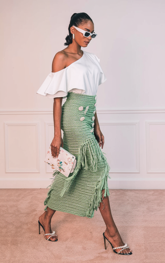 Spring Skirt Outfits 2025: Trendy Looks for Effortless Chic