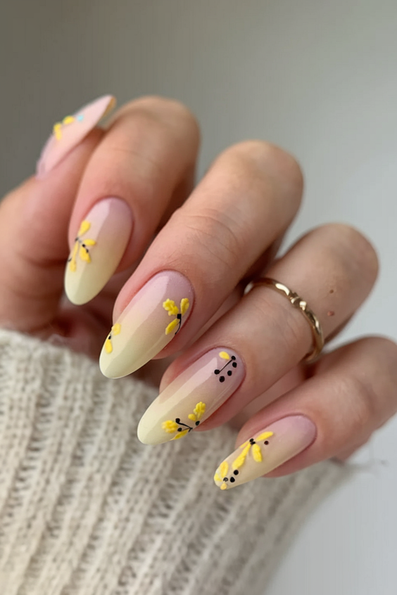 Elegant Spring Nails Ideas 2025: Pastel, Ombre & Floral Trends