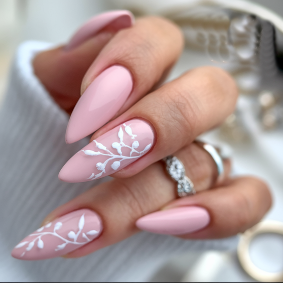 White Spring Nails Ideas 2025 – Trendy Pastel & Minimal Designs