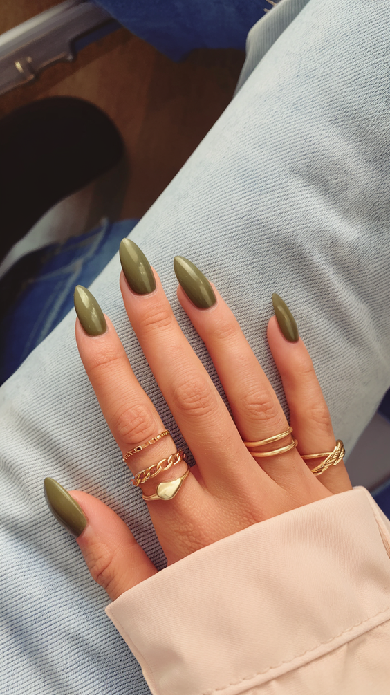 Green Spring Nails Ideas 2025 – Trendy Designs for March & Beyond