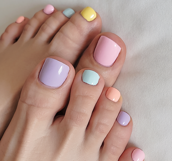 Best Vacation Toe Nail Ideas 2025: Stylish Pedicures for the Beach