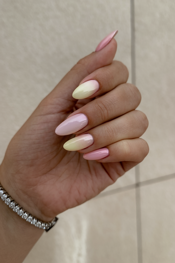 Spring Nail Designs 2025 – Trendy Manicure Ideas for a Fresh Look