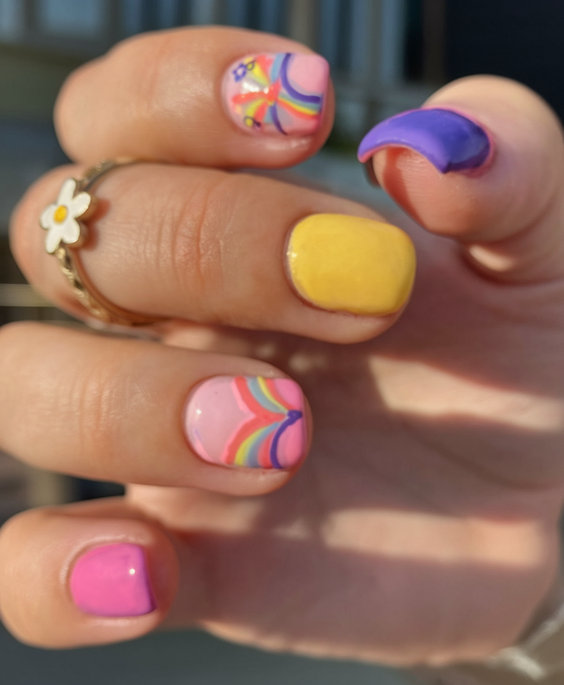 Spring Acrylic Nails Ideas 2025 – Trendy Designs, Colors & Styles