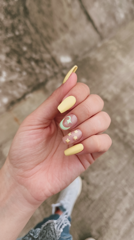 Brighten Your Look: Yellow Spring Nails Ideas for 2025 – Trendy and Vibrant