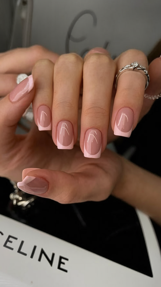 Graduation Nail Color Ideas 2025 – Stunning Solid and Colorful Styles