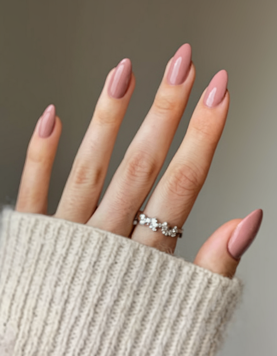 Graduation Nail Color Ideas 2025 – Stunning Solid and Colorful Styles