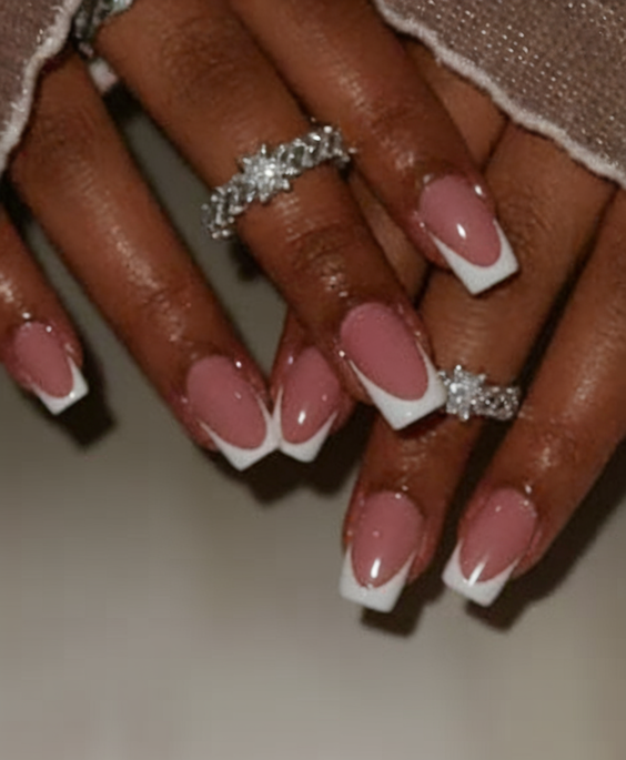 Graduation Nails Ideas 2025: Elegant & Trendy Designs for Your Big Day