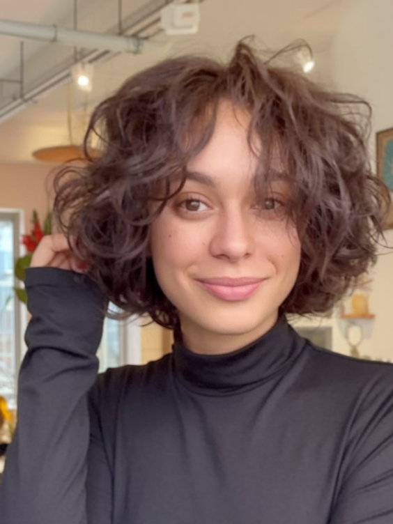 Curly Bob 2025: Top Short Hairstyles for Effortless Volume & Style