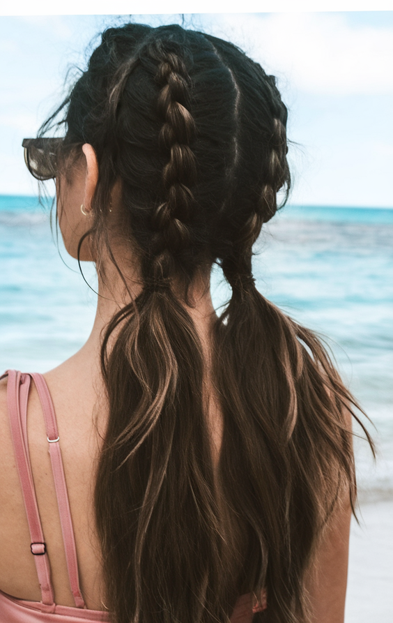 Your Guide to Stylish Hair While Swimming and Sunbathing in 2025
