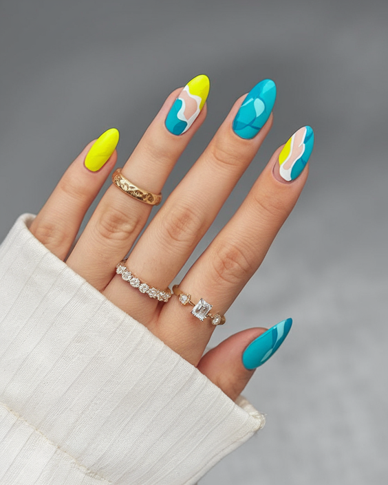 June Nails Color Ideas 2025 for Every Vibe: From Floral to Ombre to Soft Summer Pastels