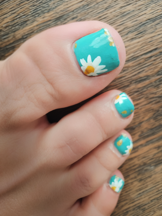 June Toe Nail Ideas 2025 for Summer – Vibrant Polish, Pastel Colors, and Art Trends to Try Now