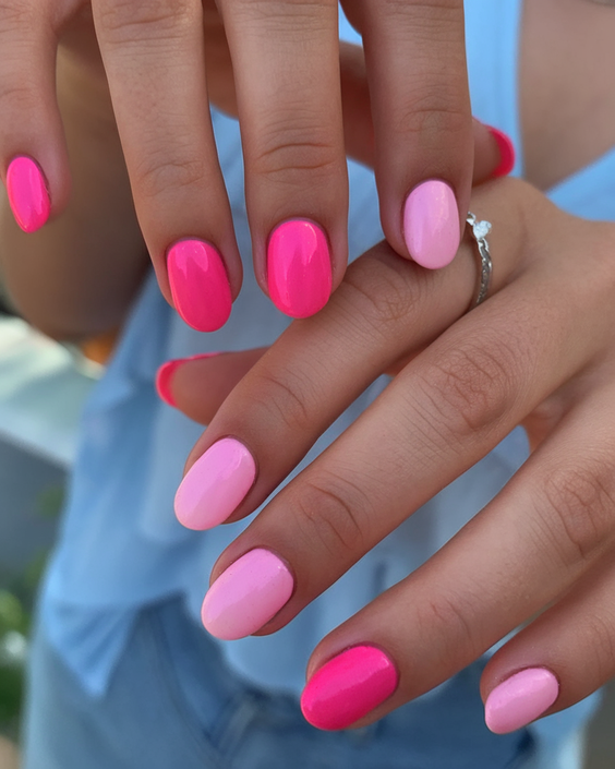 Summer Pink Nails Ideas 2025 to Match Your Skirt Outfit and Solid Gel Toenails for Vacation