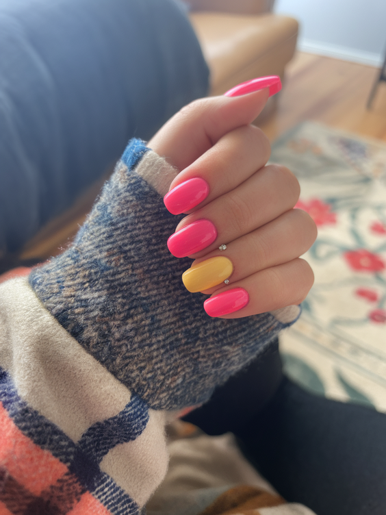Neon Summer Nail Ideas 2025 for Bold and Bright Looks All Season Long