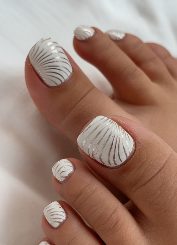 Beach Toe Nails Ideas 2025: Top Summer Vacation Designs, Colors, and Trends for Holiday Pedicures