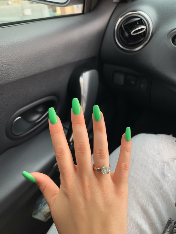 Summer Green Nails Ideas 2025: Bold Designs, Pretty Art, Simple Square, Neon Colors, and Almond Shape Trends