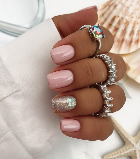 Summer Almonds Nails Ideas 2025 for Colorful Beach Vacation Looks with Classy Simple Designs