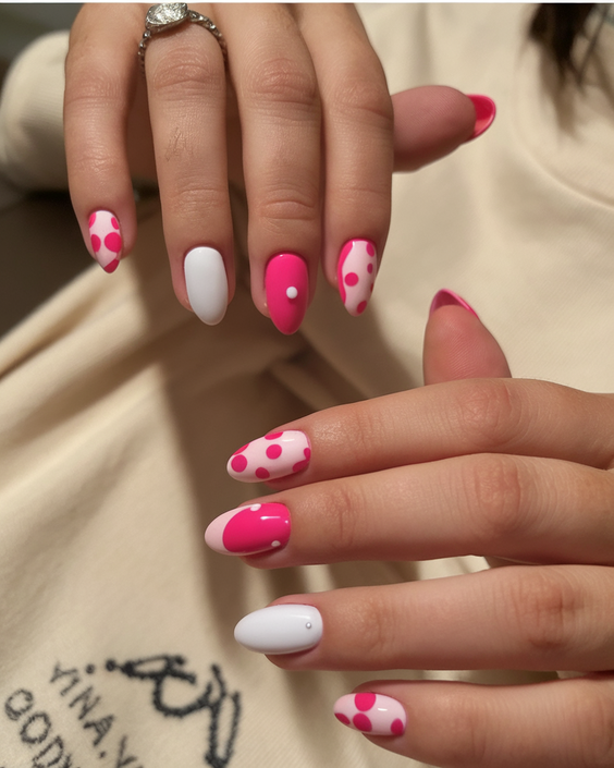 Summer Oval Nails Ideas 2025: Bright, Classy, and Fun Designs for Beach, Travel, and Everyday Glam