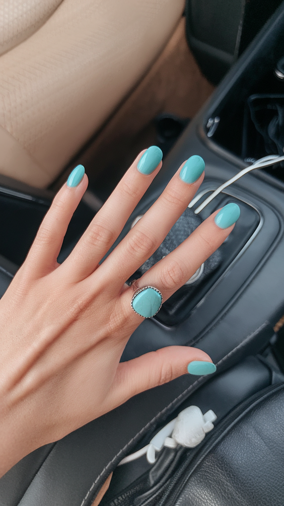 Basic Summer Nails Ideas 2025: Almond, Square, Neon, Solid & Simple Designs for Spring/Summer Fun