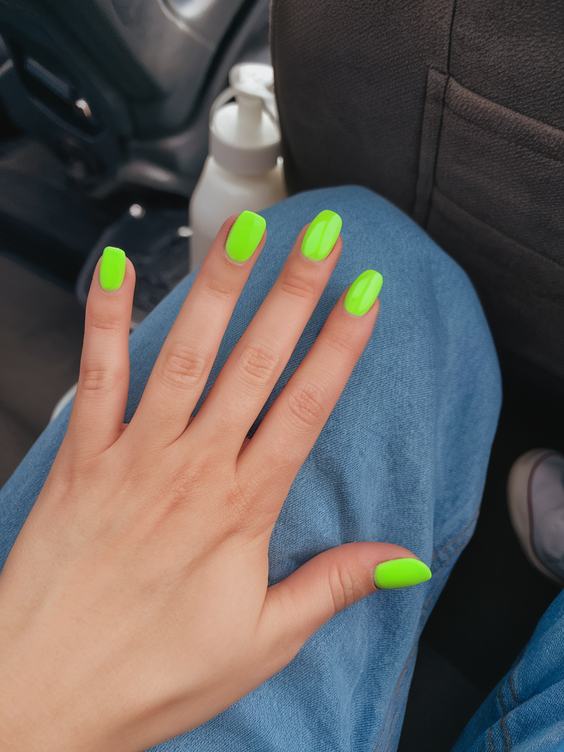 Neon Summer Nail Ideas 2025 for Bold and Bright Looks All Season Long