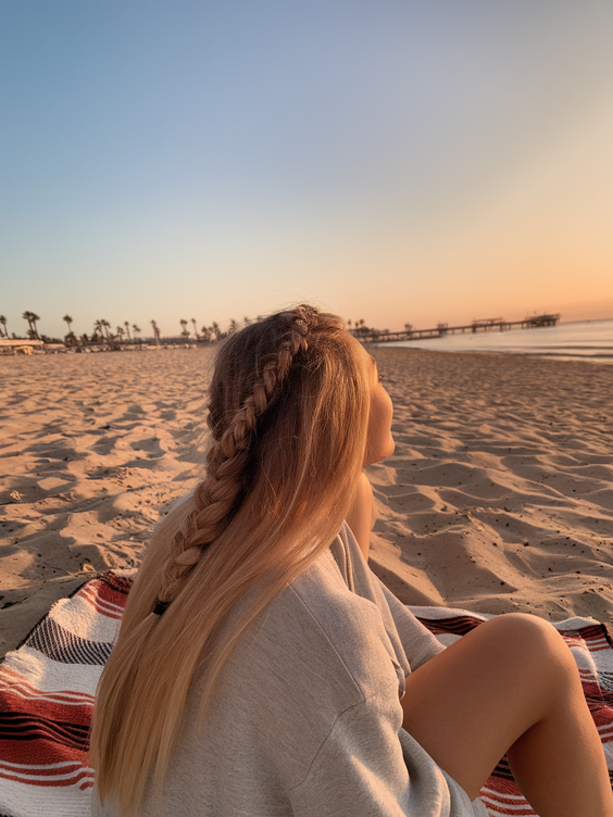 July Hairstyles Ideas 2025: Effortless Braids, Buns, and Creative Looks for Summer Inspiration