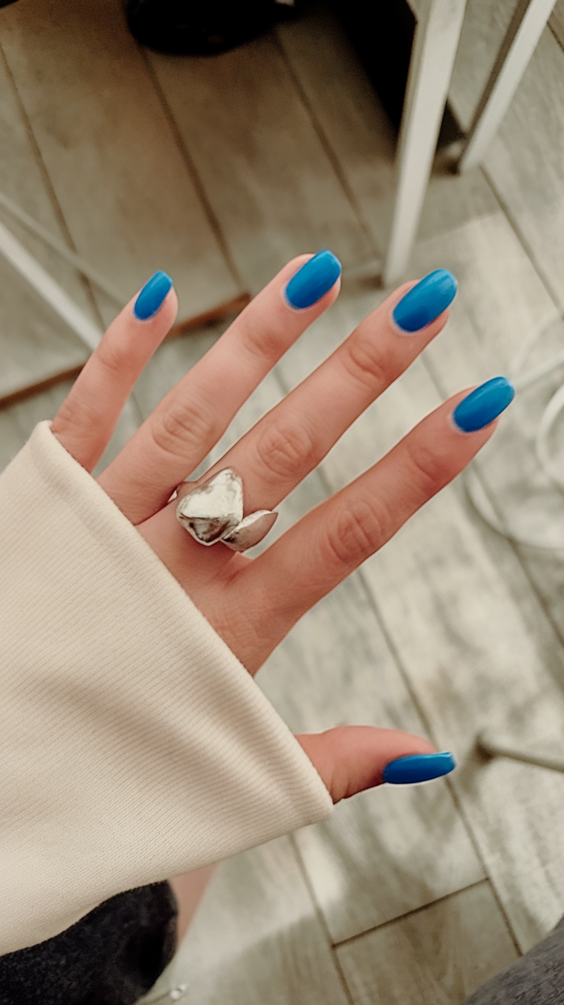 Simple Summer Nails Ideas 2025: Pastel, Neon & Solid Colors for Effortless Seasonal Manicure Inspiration