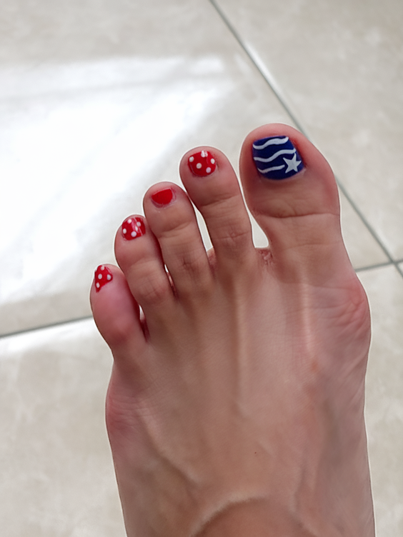 4th of July Pedicure Ideas 2025: Patriotic Designs for Your Summer Toes