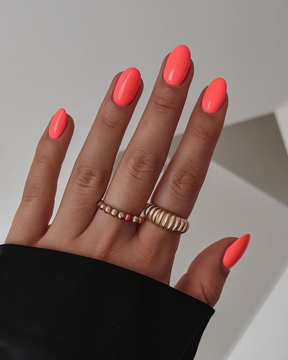 Simple Summer Nails Ideas 2025: Pastel, Neon & Solid Colors for Effortless Seasonal Manicure Inspiration