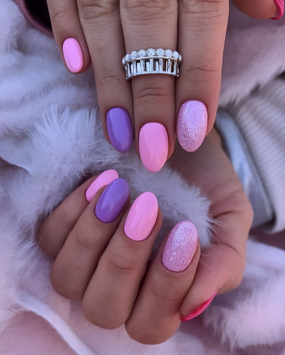 Chic Summer Nails 2025: Short Styles with Glossy Pastels and Easy Polygel Looks