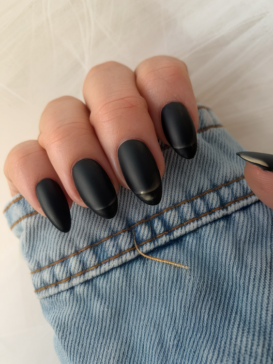 Summer Black Nails Ideas 2025 That Are Short, Trendy, and Totally Wearable for All Skin Tones