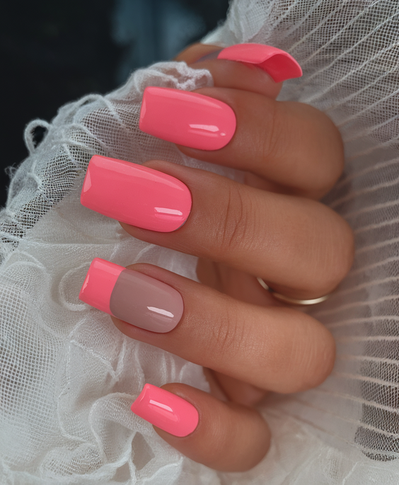 Summer Pink Nails Ideas 2025 to Match Your Skirt Outfit and Solid Gel Toenails for Vacation