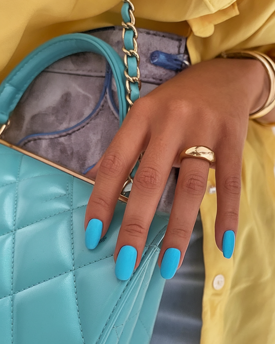 Pretty Summer Nails Ideas 2025 for Every Mood – Bold Colors, Pastels, and Simple Almond Designs